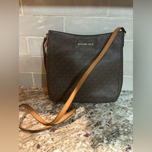 Michael Kors crossbody purse